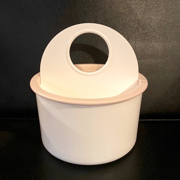 Tupperware Other - Tupperware sink/utensil/shower caddy